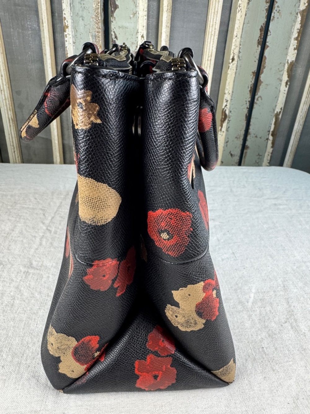 Coach Turnlock Borough Bag in Floral Print Leather. - Picture 11 of 16